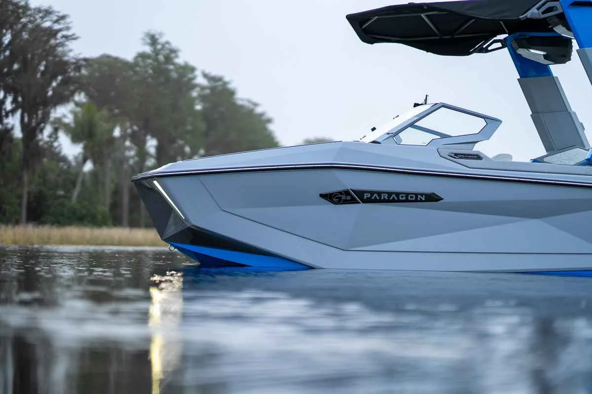 Bateau G23 Paragon vendu chez Motor Boat 74