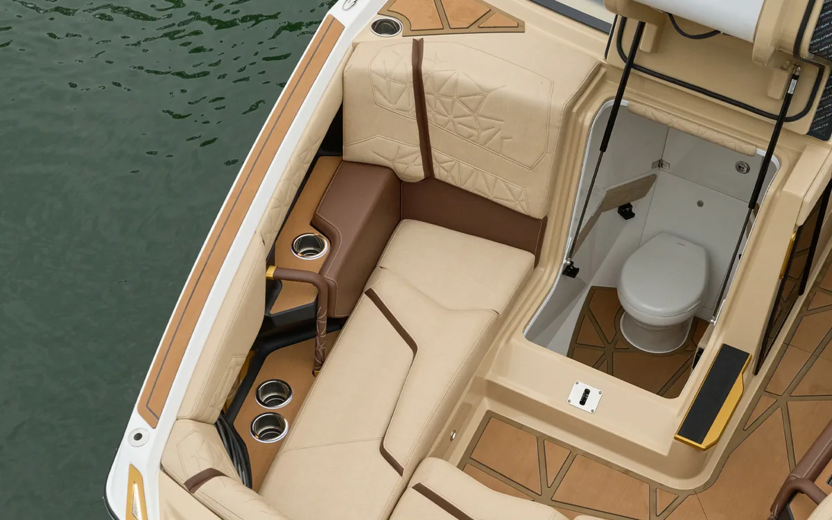 Super Air Nautique G27 Paragon, cabinet de toilette