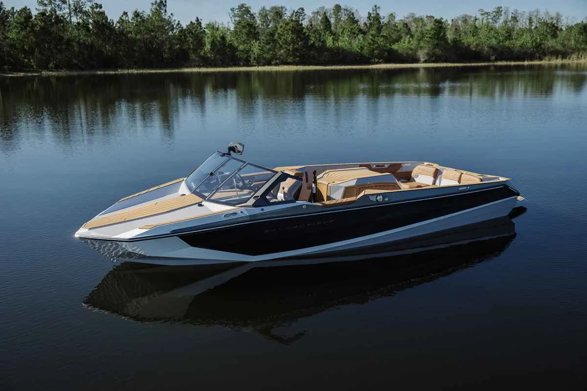 Bateau Ski Nautique vendu chez Motor Boat 74
