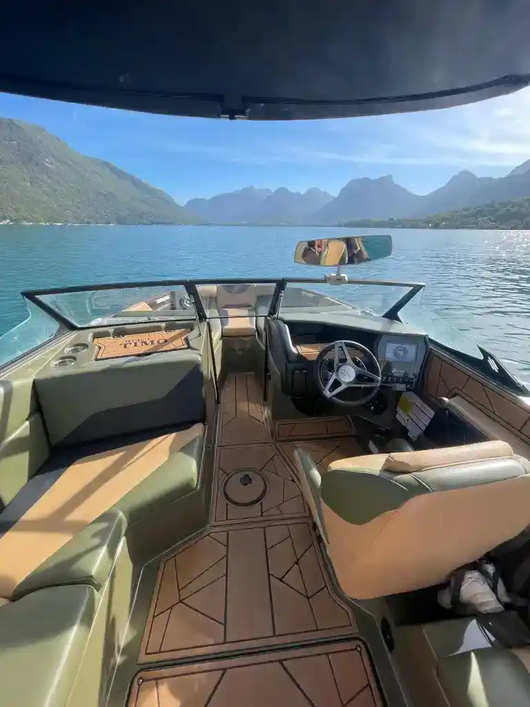 Sellerie de bateau sur mesure par Motor Boat 74 à Annecy