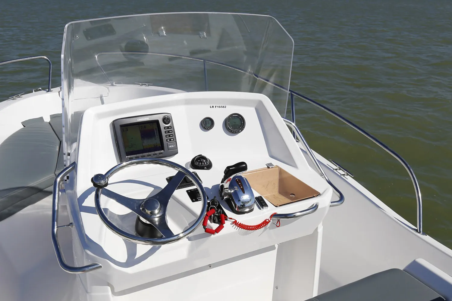 White Shark 210 CC Origin 2026 — vue 5