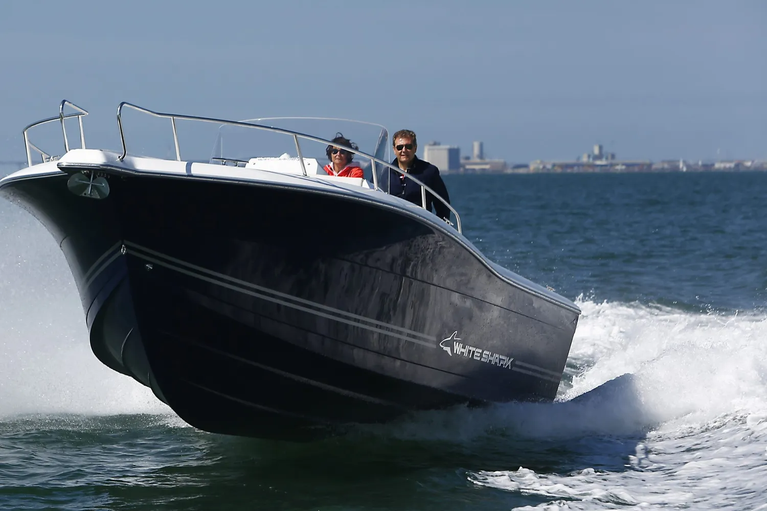 White Shark 300 CC Origin 2026 — vue 3